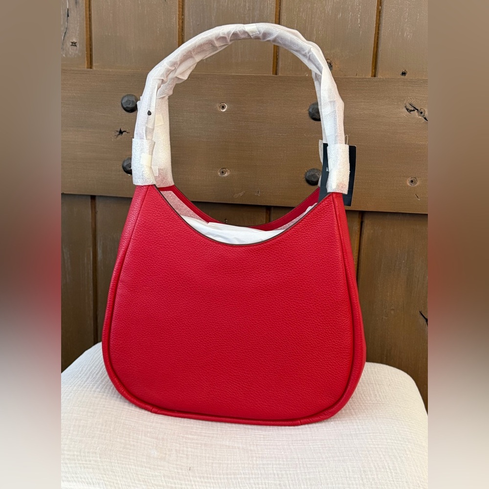 Kate Spade Kayla Large Triple Compartment Shoulder Bag
New $459 originally - Picture 9 of 11